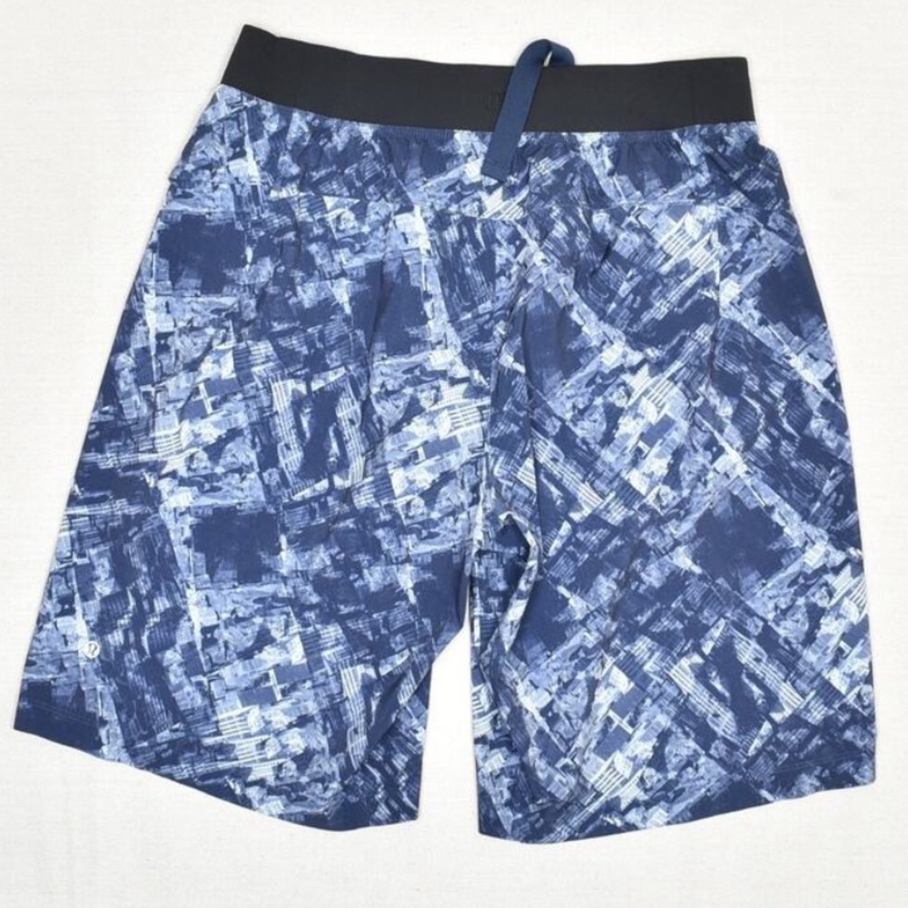 Lululemon Athletica Blue splattered Patterned Men's THE Core Shorts